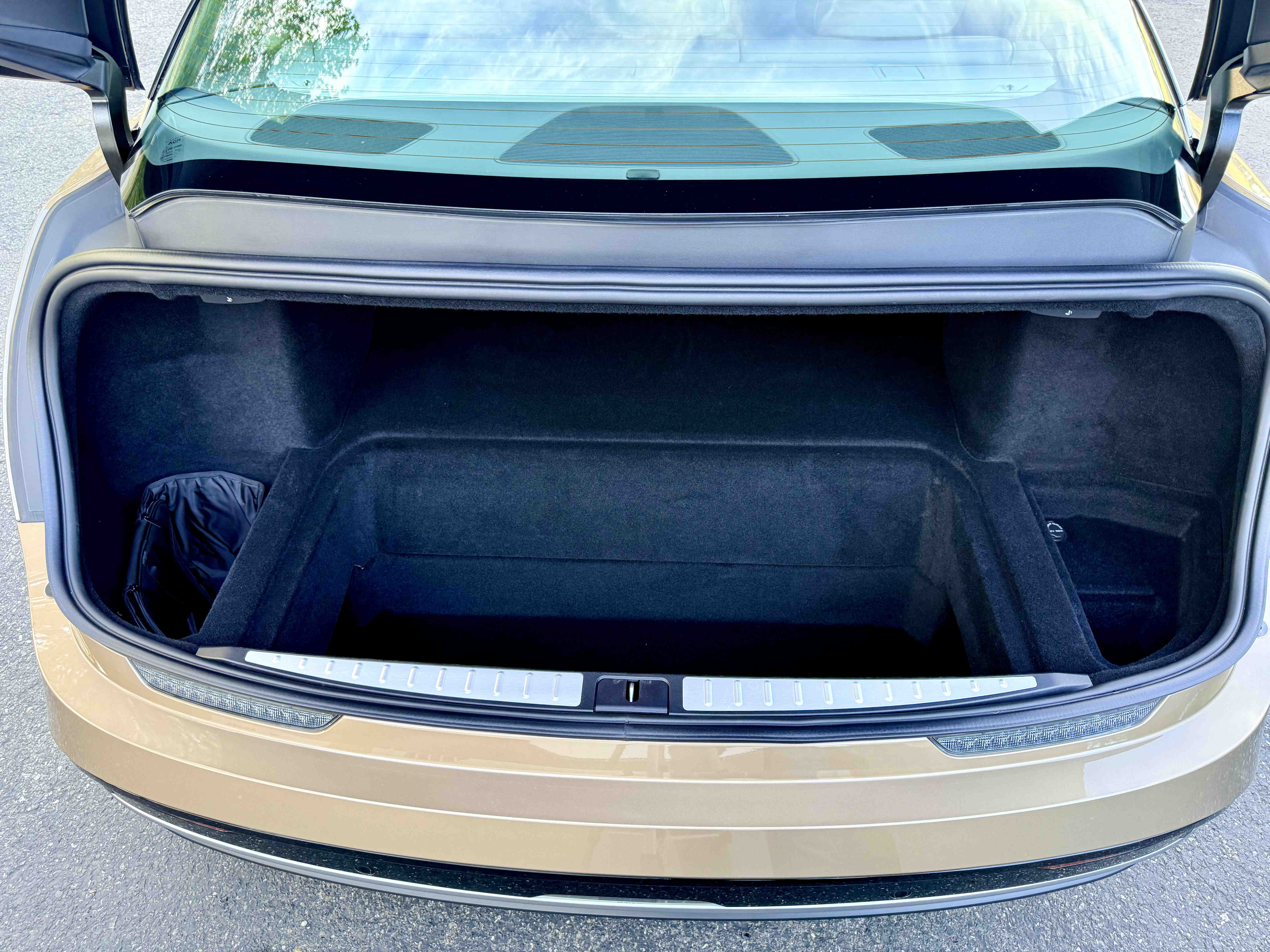 Trunk without divider
